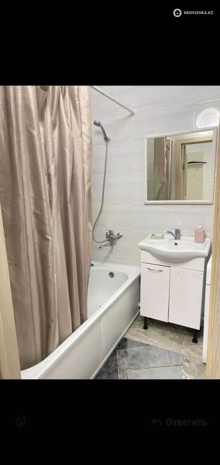 1-комнатная квартира, этаж 2 из 24, 40 м², Посуточно, фотография 2