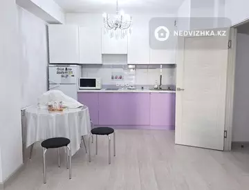2-комнатная квартира, этаж 8 из 9, 55 м², миниатюра 5