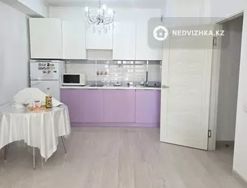 2-комнатная квартира, этаж 8 из 9, 55 м², миниатюра 4