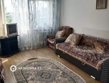 2-комнатная квартира, этаж 7 из 9, 57 м², миниатюра 1