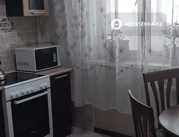 1-комнатная квартира, этаж 7 из 12, 44 м², На длительный срок