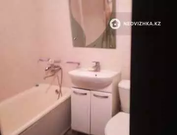 1-комнатная квартира, этаж 4 из 4, 33 м², По часам