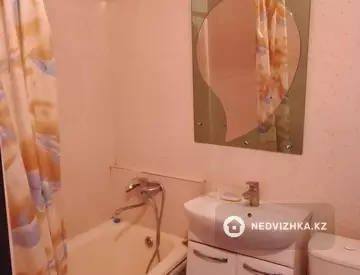 1-комнатная квартира, этаж 4 из 4, 33 м², По часам