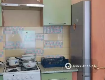 3-комнатная квартира, этаж 1 из 2, 83 м², миниатюра 1