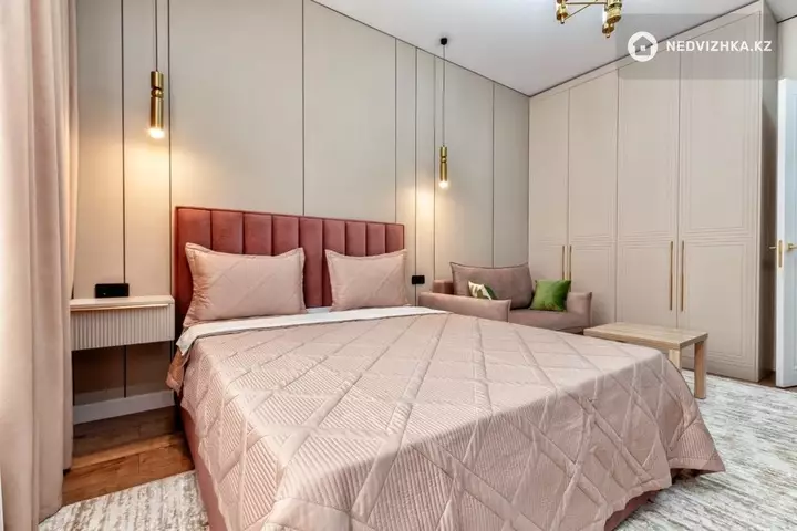 1-комнатная квартира, этаж 11 из 12, 50 м², По часам, фотография 3