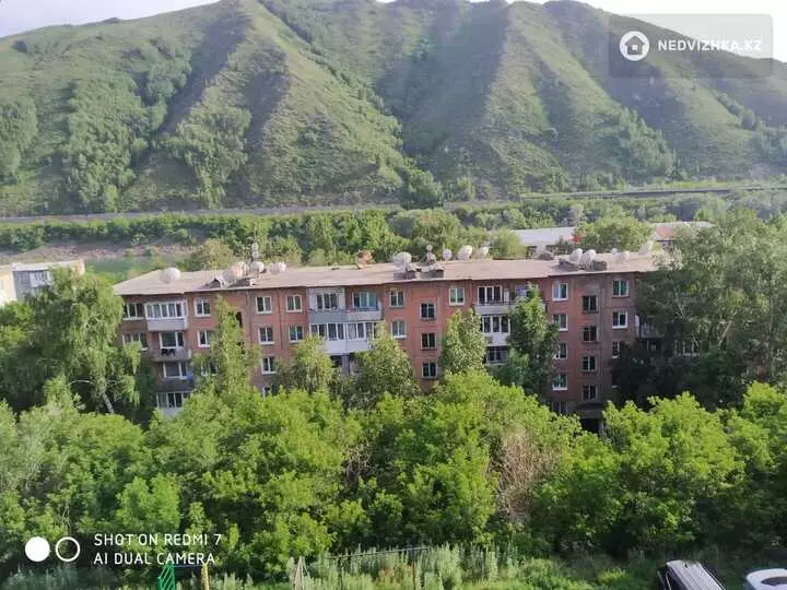 3-комнатная квартира, этаж 5 из 5, 64 м², фотография 3
