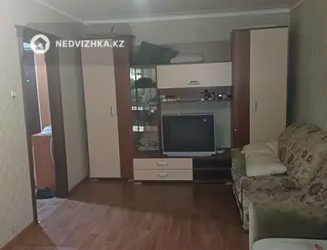 1-комнатная квартира, этаж 1 из 5, 33 м², миниатюра 1