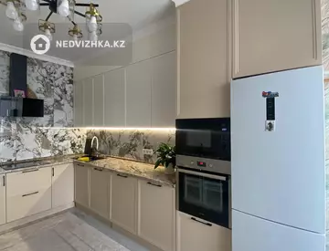 3-комнатная квартира, этаж 17 из 17, 93 м², миниатюра 4