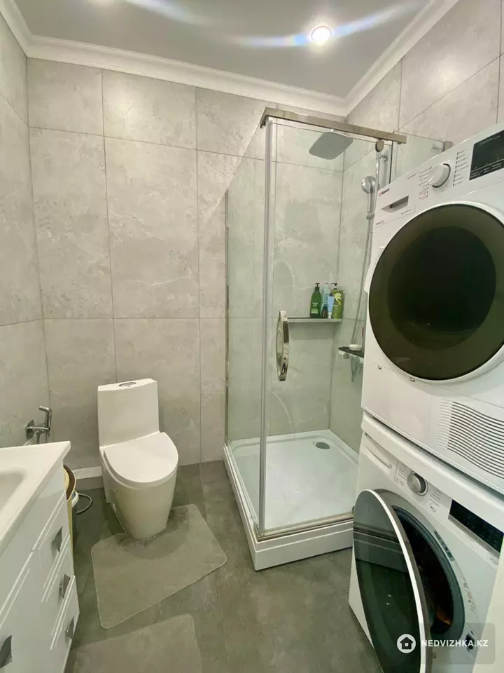 3-комнатная квартира, этаж 17 из 17, 93 м², фотография 3