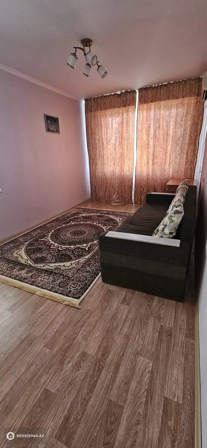 1-комнатная квартира, этаж 4 из 5, 36 м², фотография 2
