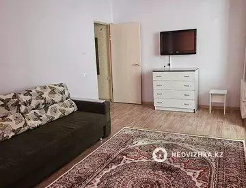 1-комнатная квартира, этаж 4 из 5, 36 м²