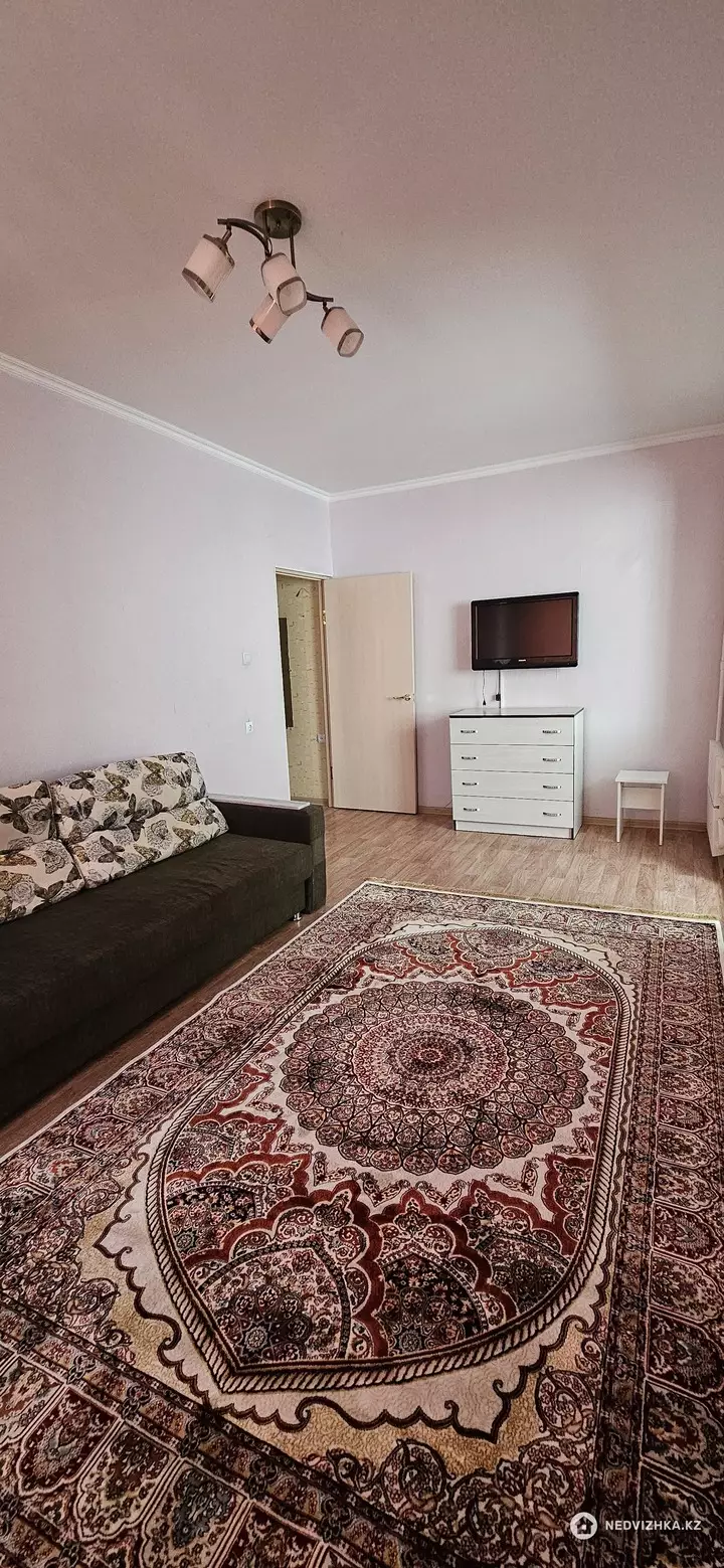 1-комнатная квартира, этаж 4 из 5, 36 м², фотография 3
