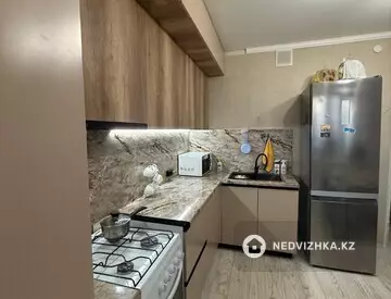 3-комнатная квартира, этаж 3 из 9, 83 м², миниатюра 4