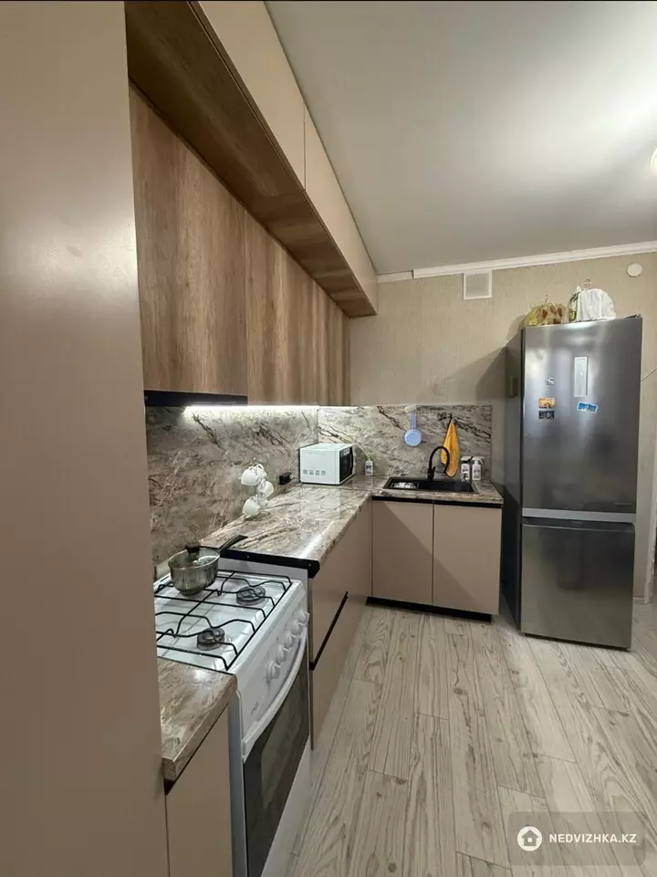 3-комнатная квартира, этаж 3 из 9, 83 м², фотография 4