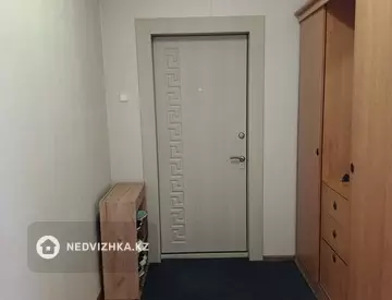 2-комнатная квартира, этаж 9 из 9, 52 м², миниатюра 3
