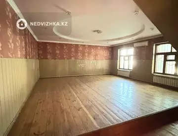 6-бөлмелі үй, 8 соттық, 260 м², 3-нобай