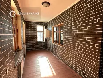 6-бөлмелі үй, 8 соттық, 260 м², 10-нобай