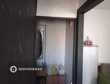 2-комнатная квартира, этаж 3 из 3, 46 м², миниатюра 4