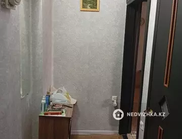 2-комнатная квартира, этаж 3 из 3, 46 м², миниатюра 3
