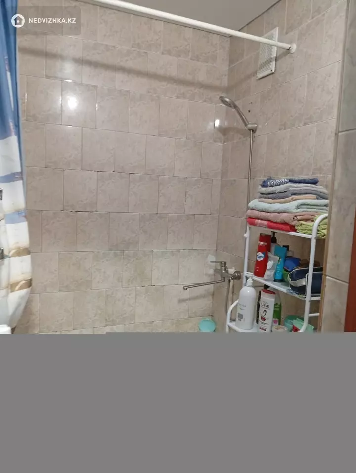 2-комнатная квартира, этаж 3 из 3, 46 м², фотография 5