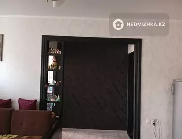 2-комнатная квартира, этаж 3 из 3, 46 м², миниатюра 10