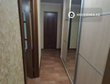 2-комнатная квартира, этаж 5 из 13, 52 м², миниатюра 1