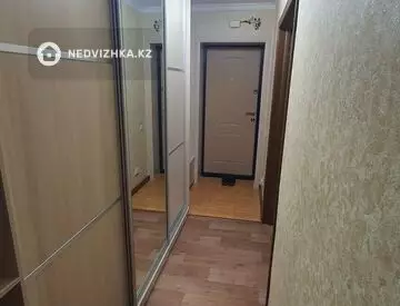 2-комнатная квартира, этаж 5 из 13, 52 м², миниатюра 2