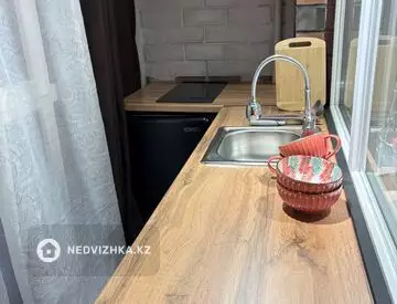 1-комнатная квартира, этаж 1 из 9, 37 м², Посуточно, миниатюра 9