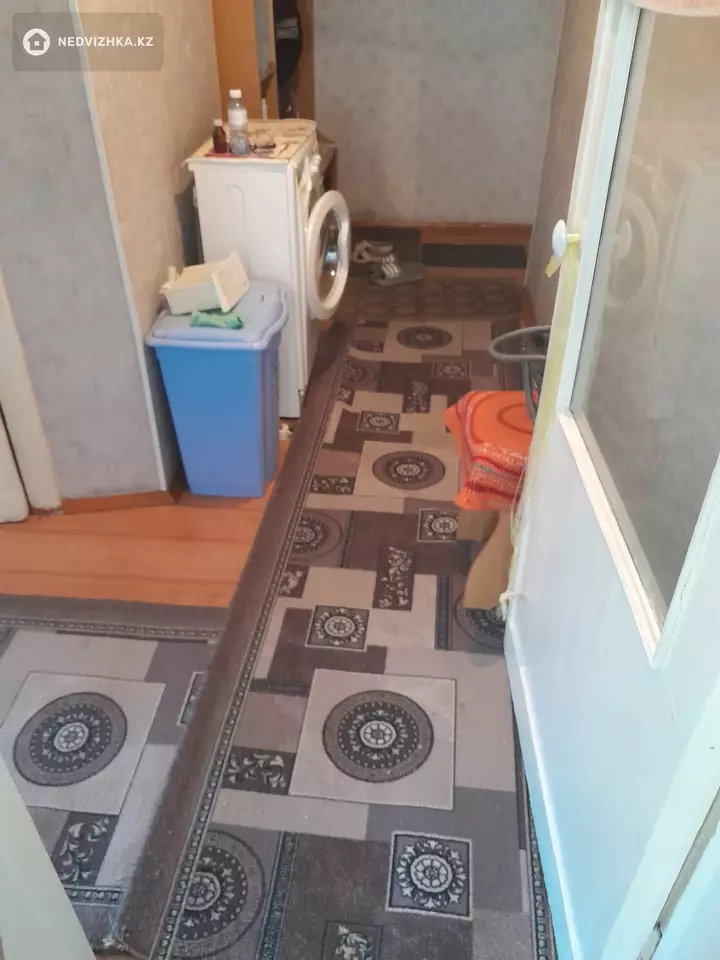 3-комнатная квартира, этаж 2 из 4, 58 м², фотография 5