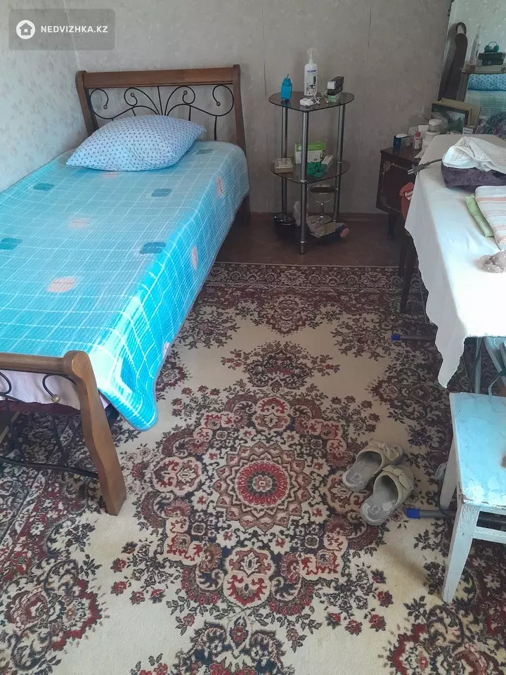 3-комнатная квартира, этаж 2 из 4, 58 м², фотография 4