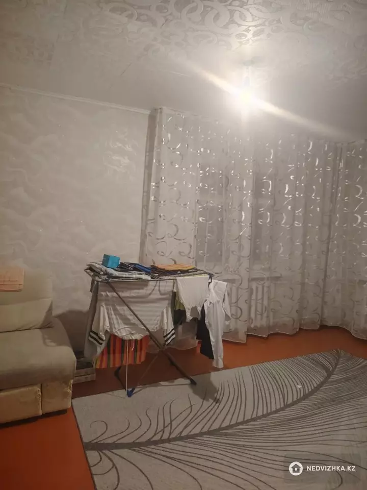 2-комнатная квартира, этаж 1 из 5, 45 м², фотография 2