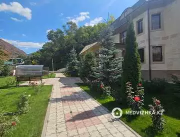 9-бөлмелі үй, 43 соттық, 1 450 м², 1-нобай