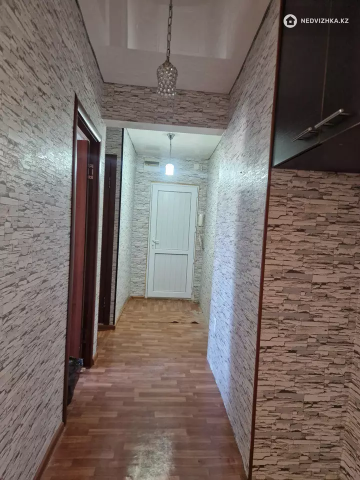 3-комнатная квартира, этаж 1 из 5, 57 м², фотография 4