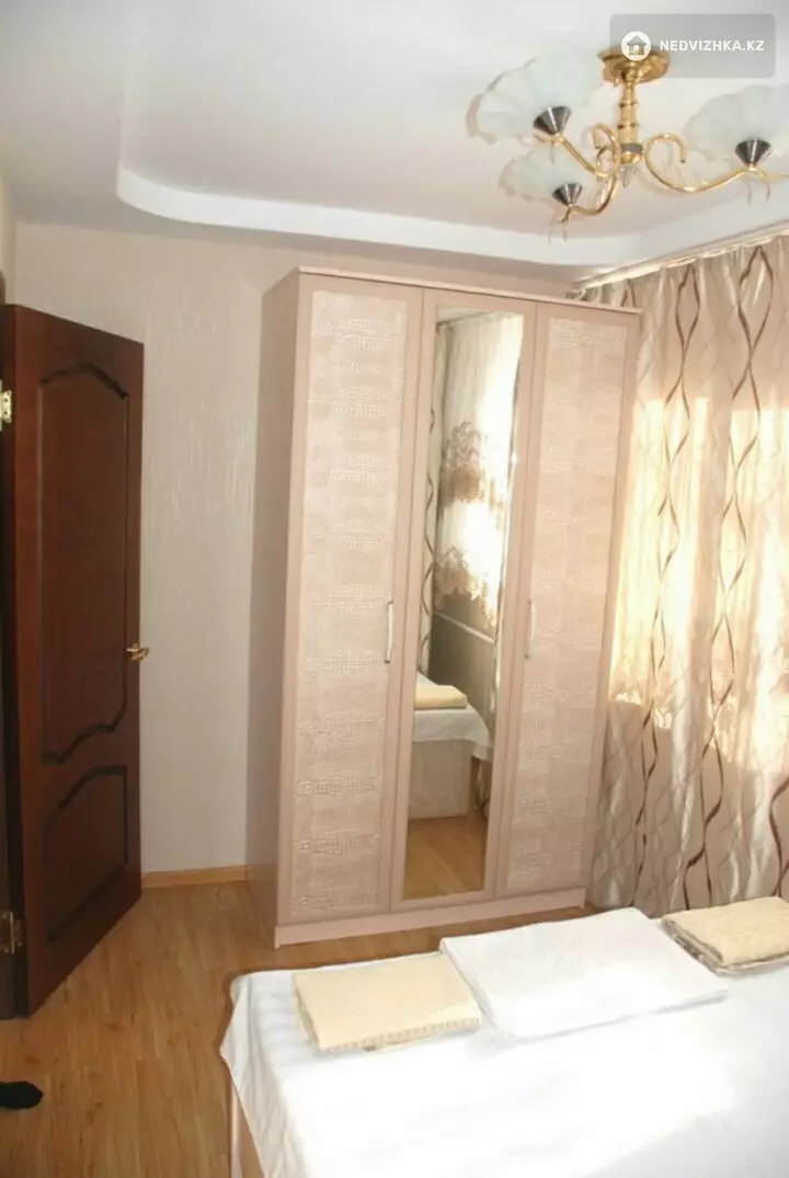 2-бөлмелі пәтер, қабат 1 барлық қабат саны 4, 43 м², Посуточно, 3-фотосурет