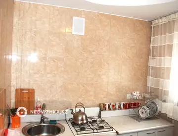 2-комнатная квартира, этаж 1 из 4, 43 м², Посуточно, миниатюра 5