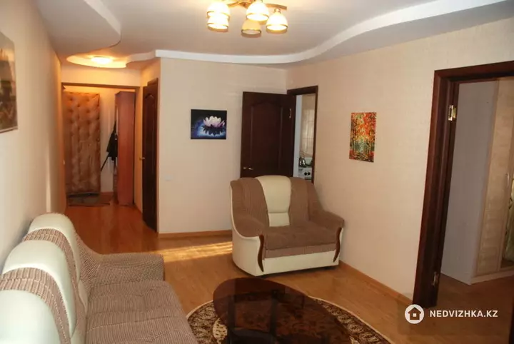 2-бөлмелі пәтер, қабат 1 барлық қабат саны 4, 43 м², Посуточно, 2-фотосурет