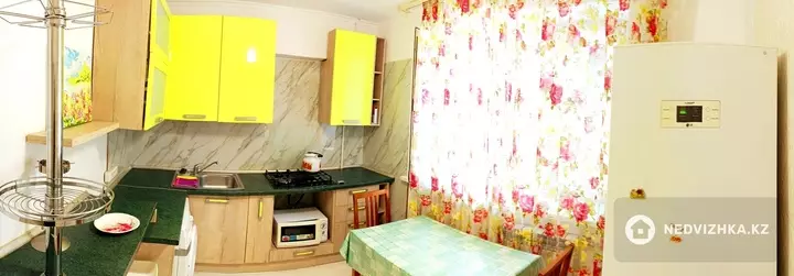 2-бөлмелі пәтер, қабат 1 барлық қабат саны 5, 55 м², Посуточно, 3-фотосурет
