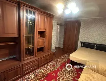 1-комнатная квартира, этаж 3 из 4, 35 м², На длительный срок, миниатюра 2