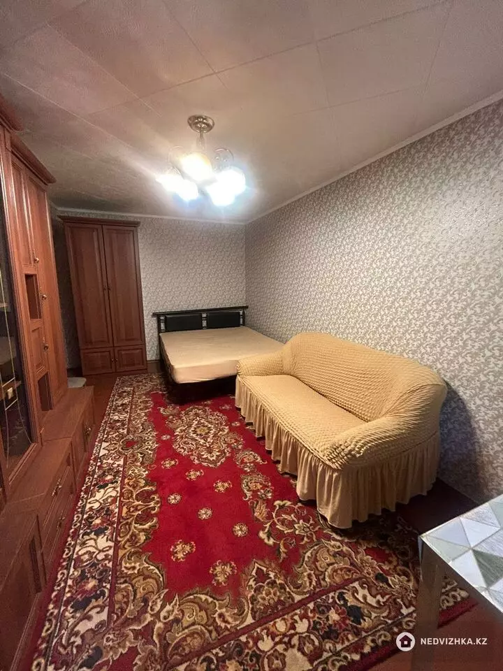 1-комнатная квартира, этаж 3 из 4, 35 м², На длительный срок, фотография 4