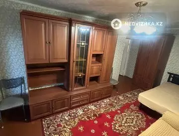 1-комнатная квартира, этаж 3 из 4, 35 м², На длительный срок, миниатюра 6