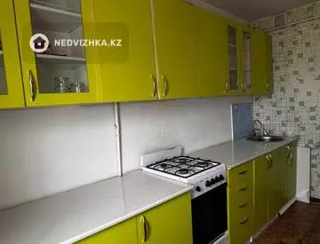 1-комнатная квартира, этаж 1 из 5, 42 м², миниатюра 1