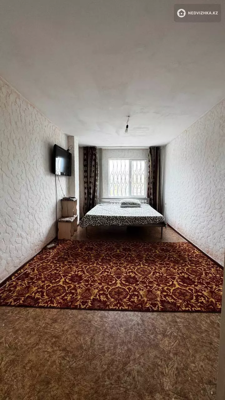 1-комнатная квартира, этаж 1 из 5, 42 м², фотография 5
