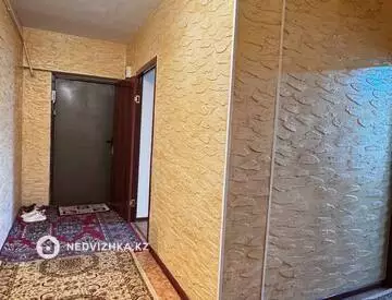 1-комнатная квартира, этаж 1 из 5, 42 м², миниатюра 3