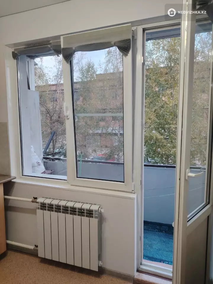 2-комнатная квартира, этаж 2 из 5, 51 м², фотография 2