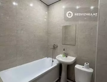 1-комнатная квартира, этаж 1 из 1, 38 м², По часам, миниатюра 2
