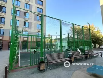 2-комнатная квартира, этаж 2 из 10, 56 м²