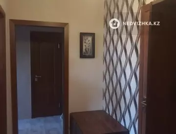 2-комнатная квартира, этаж 4 из 9, 51 м², миниатюра 1