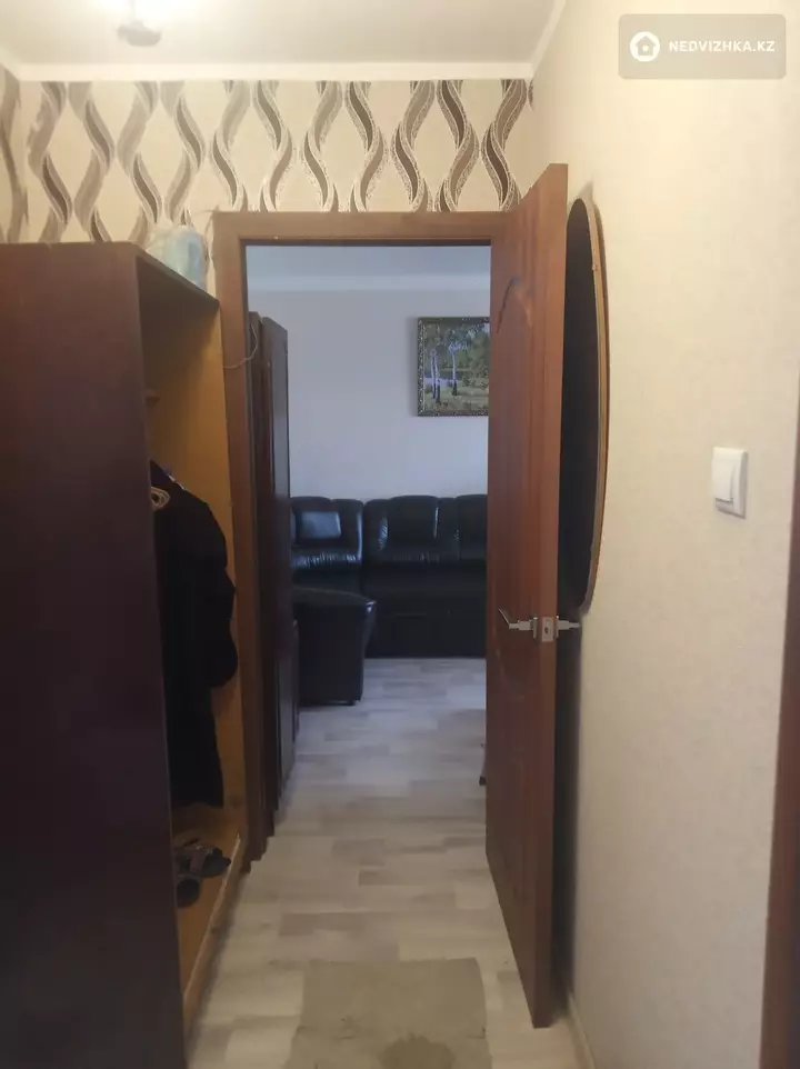 2-комнатная квартира, этаж 4 из 9, 51 м², фотография 2