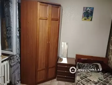 3-комнатная квартира, этаж 5 из 5, 49 м², миниатюра 3