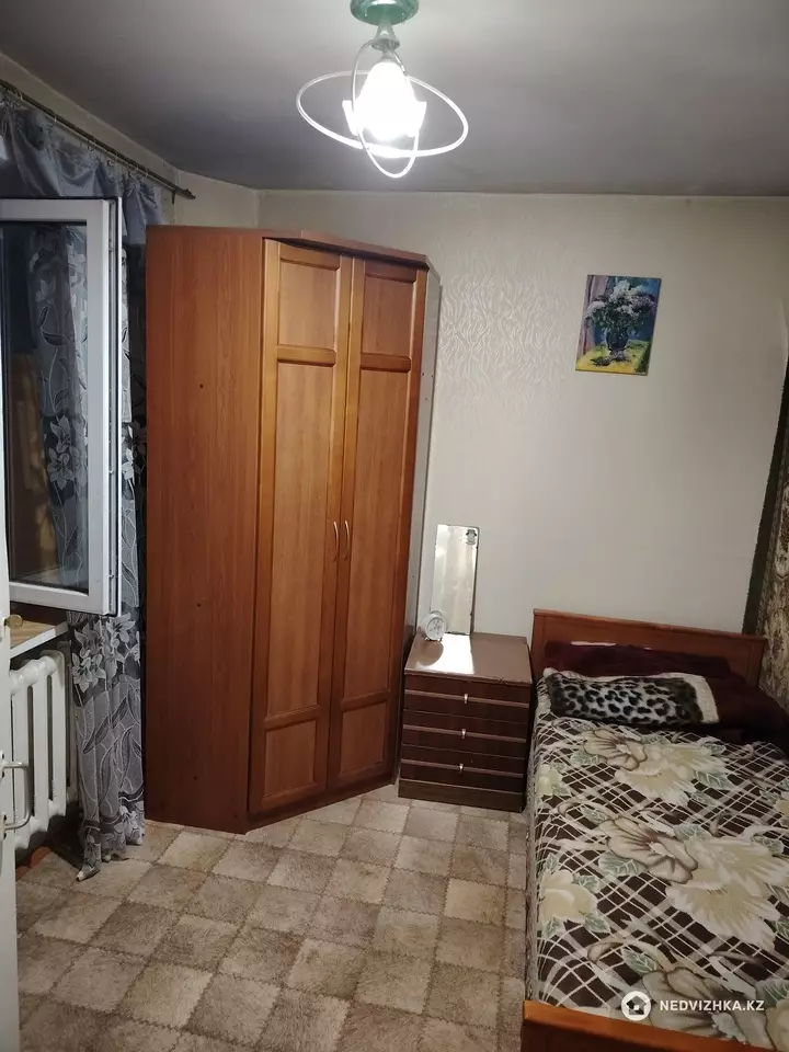 3-комнатная квартира, этаж 5 из 5, 49 м², фотография 3